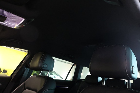 Volkswagen Passat 15 of 30