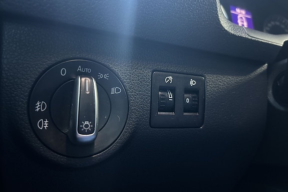 Volkswagen Caddy 8 of 27
