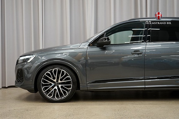 Audi SQ7 7 of 30