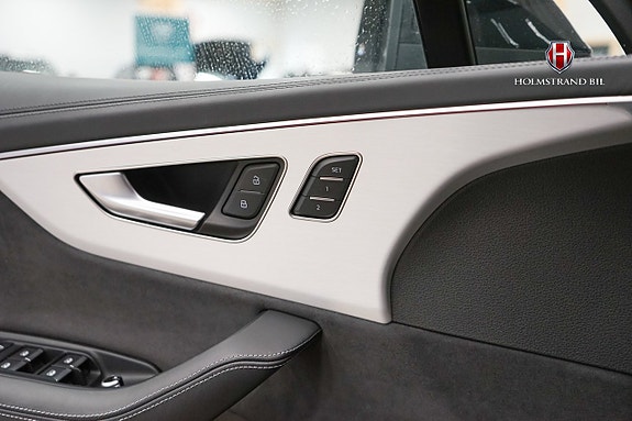 Audi SQ7 15 of 30
