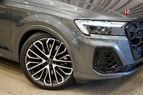 Audi SQ7 11 of 30