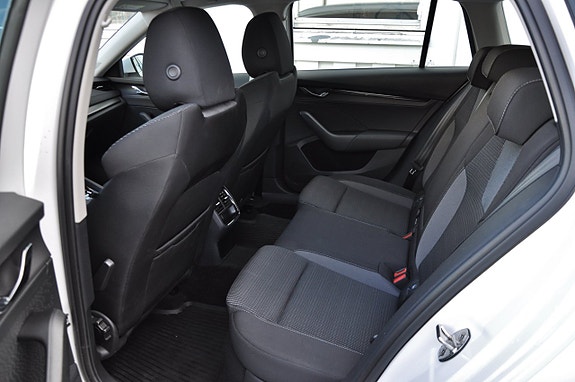 Skoda Octavia 7 of 11