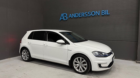 Volkswagen e-Golf VII 4 of 26