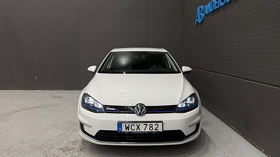 Volkswagen e-Golf VII 9 of 26