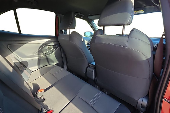 Toyota Yaris Cross 8 of 21