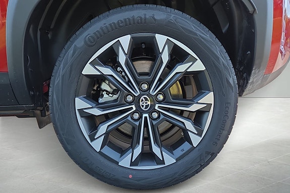 Toyota Yaris Cross 16 of 21