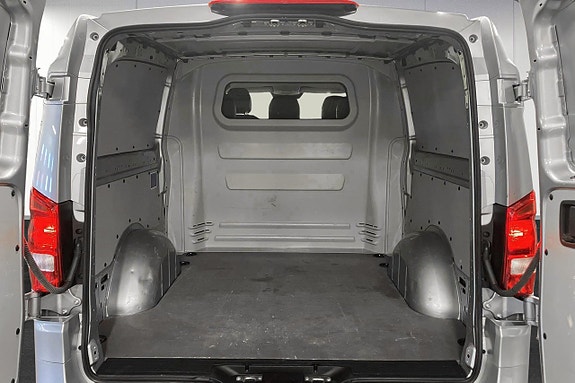 Mercedes-Benz Vito 119 9 of 14