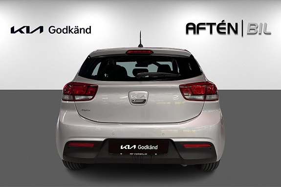 Kia Rio 7 of 24