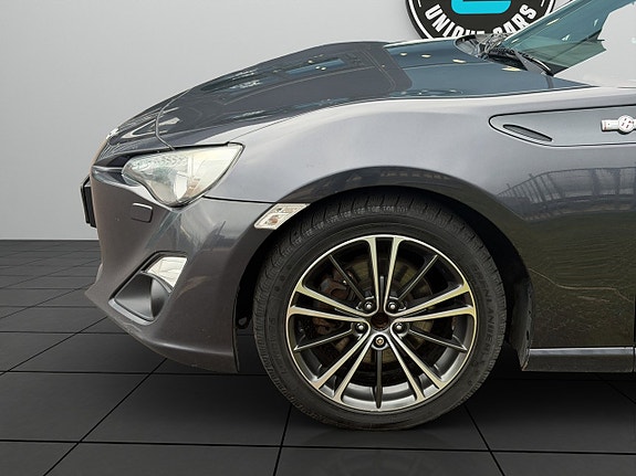 Toyota GT86 2.0 H4 200 ch BVA / Alcantara-Cuir / Xénon / Sièges chauffants / Sono Pioneer + caisson