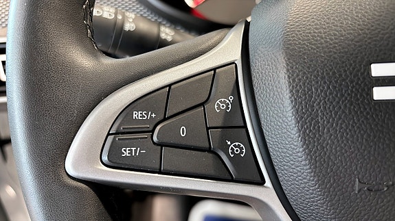 Dacia Sandero 10 of 13
