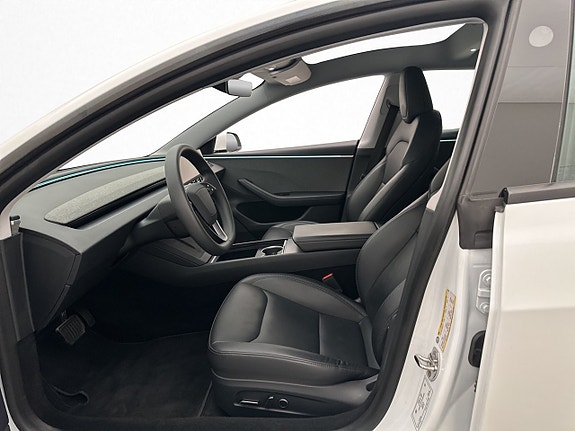 Tesla Model 3 15 of 30