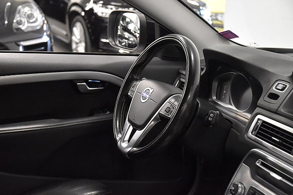 Volvo XC70 8 of 23