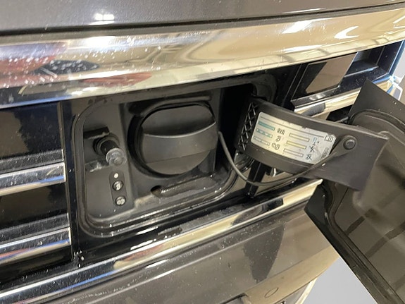 Volkswagen Passat 11 of 14