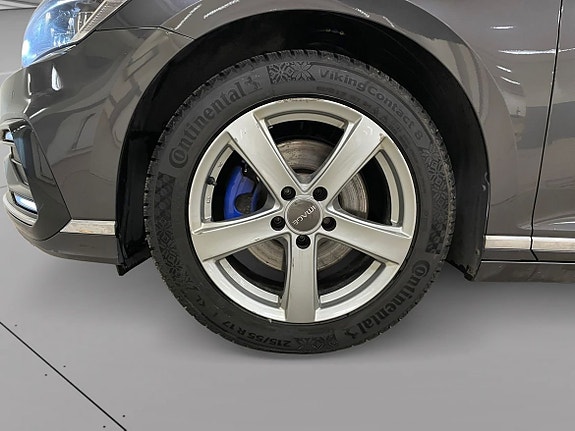 Volkswagen Passat 10 of 14