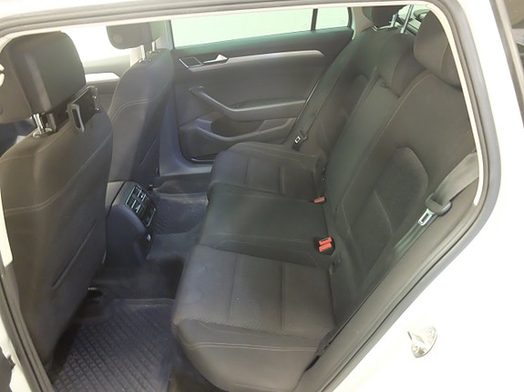 Volkswagen Passat 8 of 9