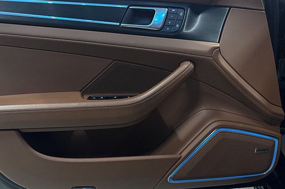 Porsche Panamera 4 24 of 25