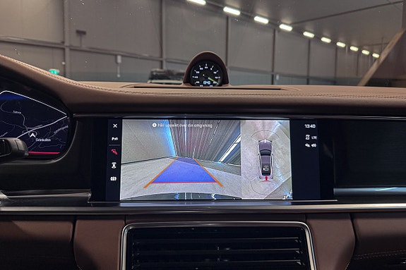 Porsche Panamera 4 17 of 25