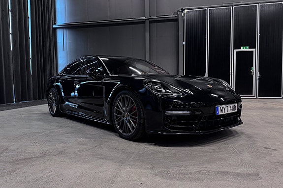Porsche Panamera 4 8 of 25