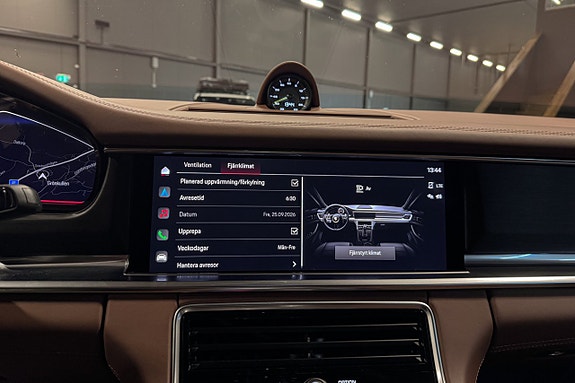 Porsche Panamera 4 21 of 25