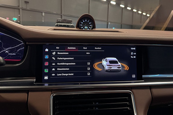 Porsche Panamera 4 20 of 25