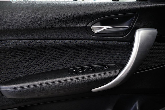 BMW 118i 16 of 28