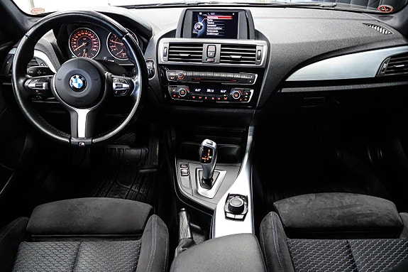 BMW 118i 27 of 28
