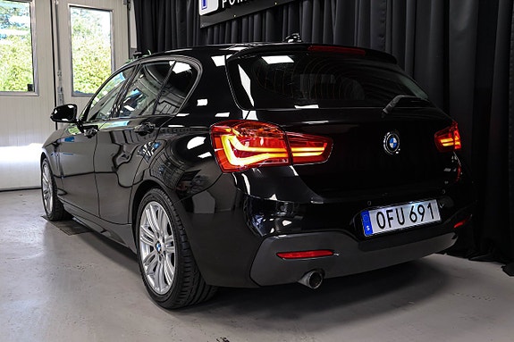 BMW 118i 5 of 28