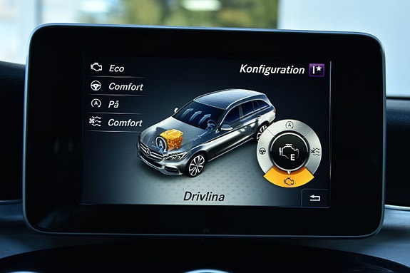 Mercedes-Benz C200 20 of 26
