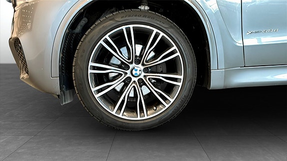 BMW X5 9 of 13