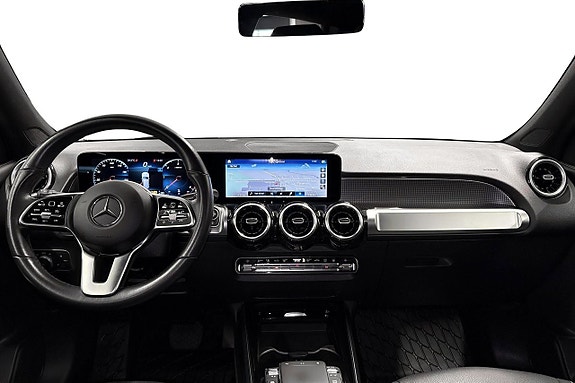 Mercedes-Benz GLB200 d 8 of 11