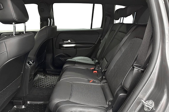 Mercedes-Benz GLB200 d 10 of 11