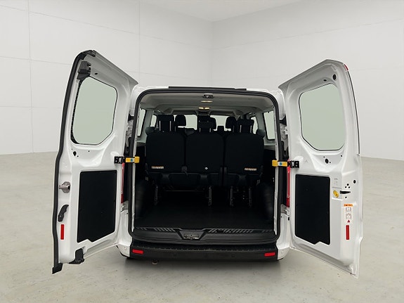 Ford Transit Custom 10 of 30