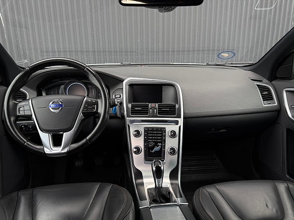 Volvo XC60 11 of 12