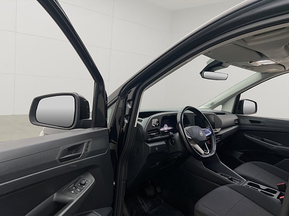 Volkswagen Caddy Maxi 16 of 30
