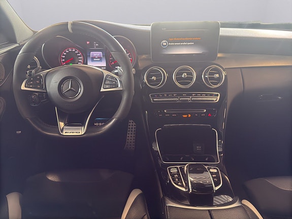 Mercedes-Benz C63 14 of 26