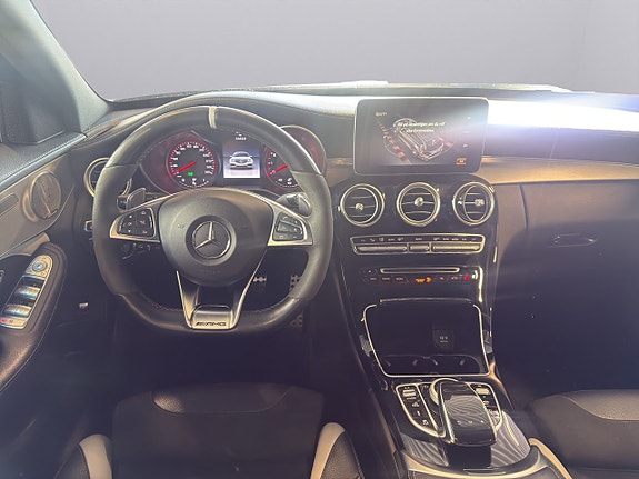 Mercedes-Benz C63 15 of 26