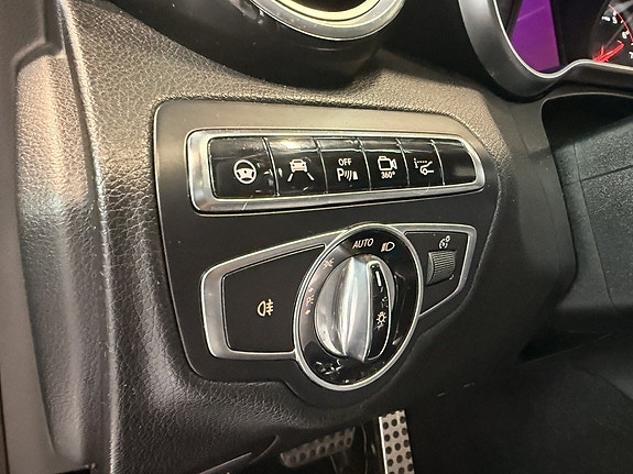 Mercedes-Benz C63 23 of 26
