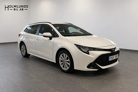 Toyota Corolla 2 of 11