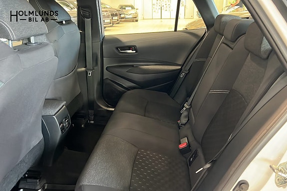 Toyota Corolla 7 of 11