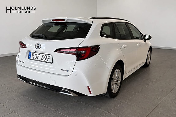 Toyota Corolla 3 of 11