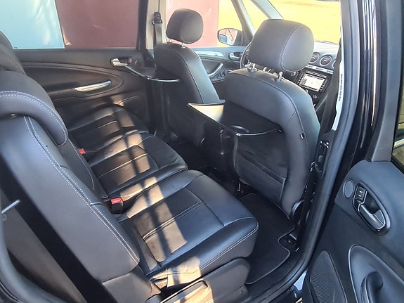 Ford Galaxy 17 of 19
