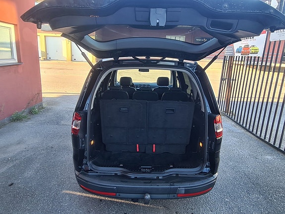 Ford Galaxy 7 of 19