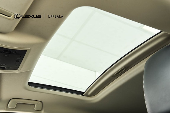 Lexus NX300h 21 of 26
