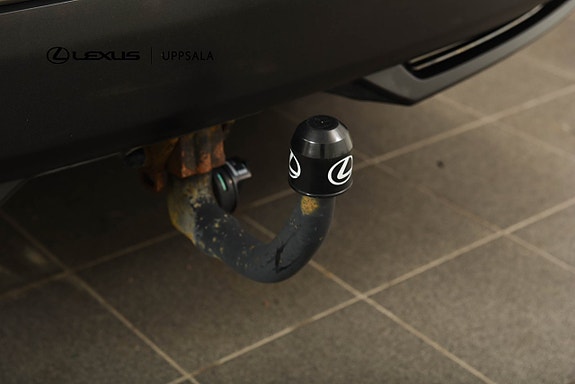 Lexus NX300h 24 of 26