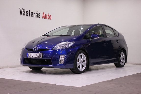 Toyota Prius 2 of 29