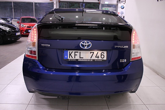 Toyota Prius 20 of 29