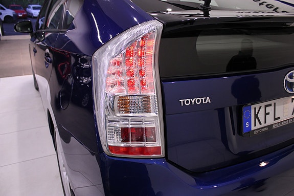 Toyota Prius 21 of 29