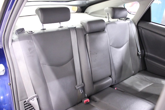 Toyota Prius 18 of 29