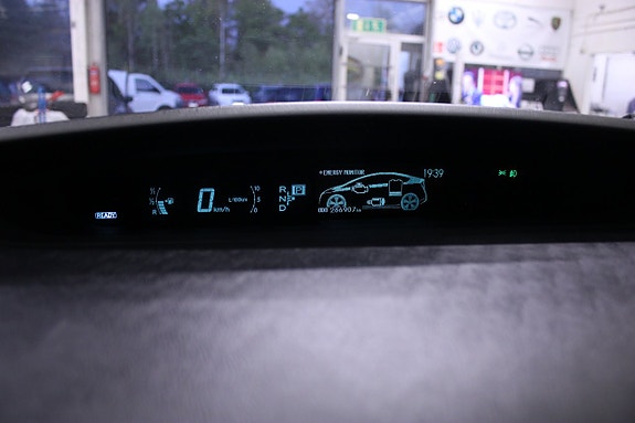 Toyota Prius 22 of 29