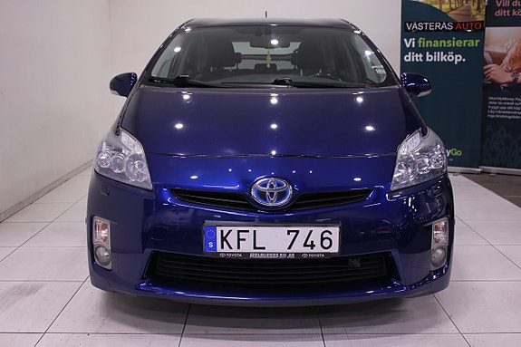 Toyota Prius 5 of 29